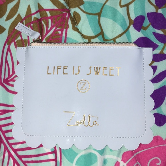 Zoella Life Is Sweet Makeup Bag - Picture 1 of 4
